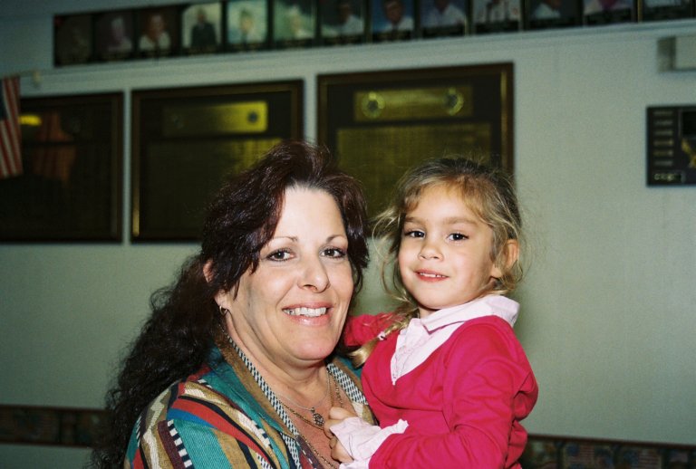 05_Tamalyn & her granddaughter Gracie